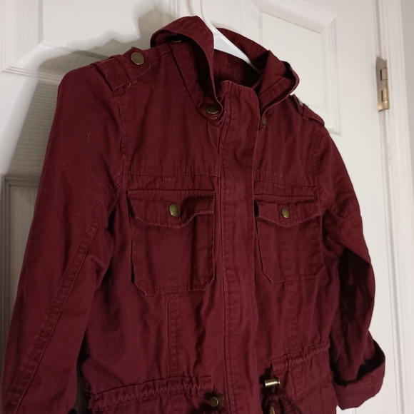 Chocolate. Burgundy color lightweight full zip casual jacket. Small. - Picture 4 of 7